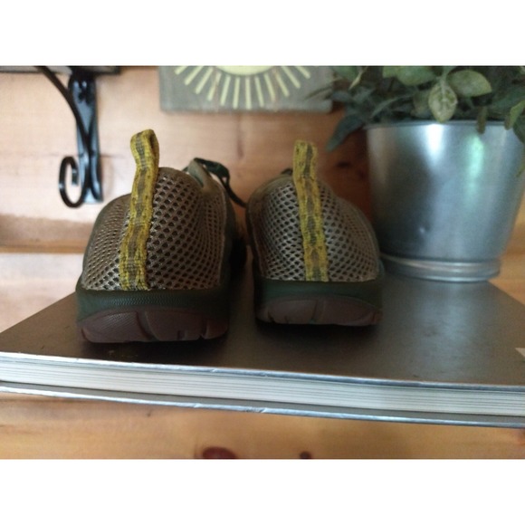 Chaco Outcross Youth Size 2 Shoes Green Slip On Hiking Outdoors Adjustable Kids - Picture 2 of 5